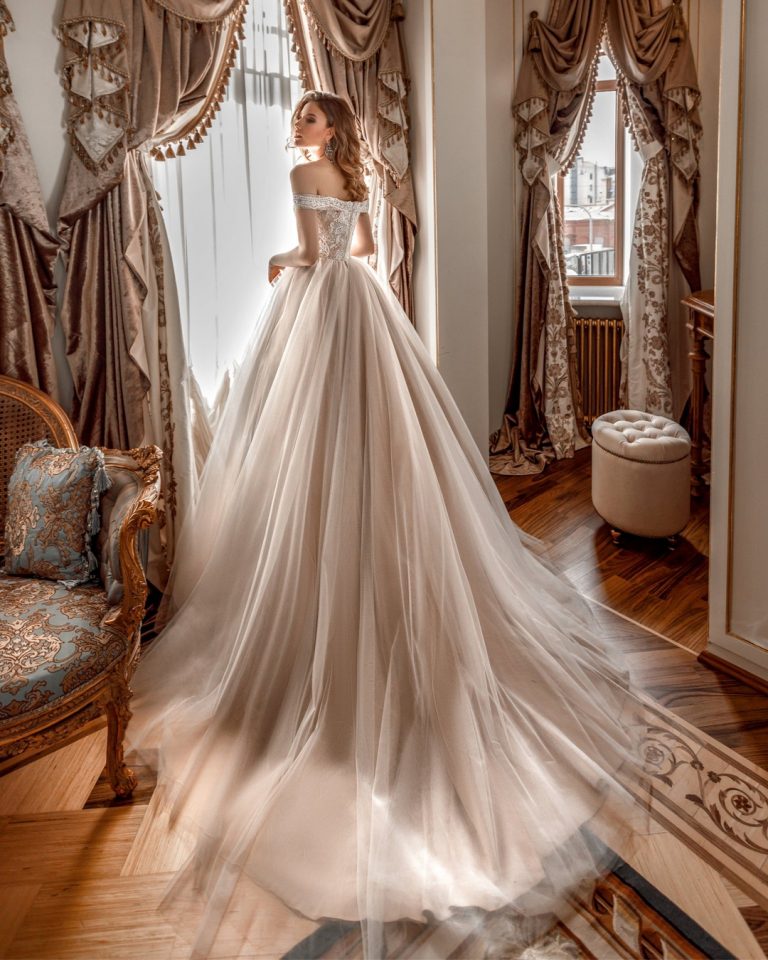 Download 24 DISNEY WEDDING DRESSES FOR FAIRY TALE INSPIRATION