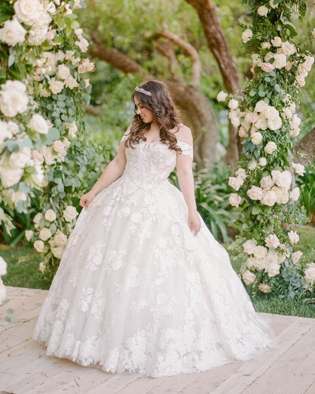 Download 24 Disney Wedding Dresses For Fairy Tale Inspiration