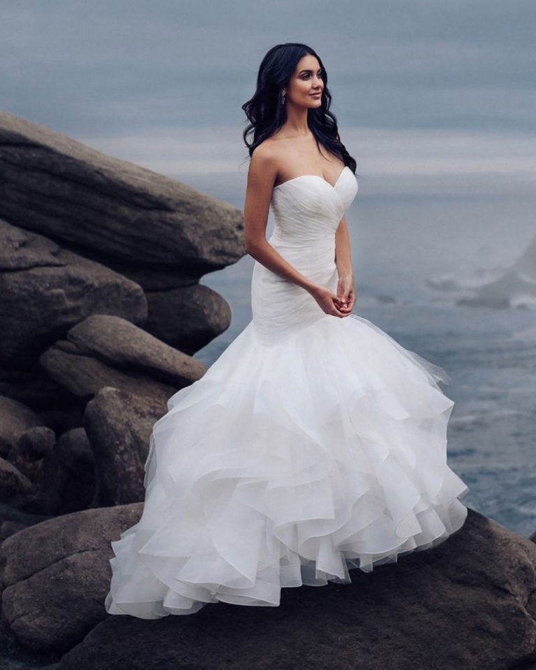 Download 24 DISNEY WEDDING DRESSES FOR FAIRY TALE INSPIRATION