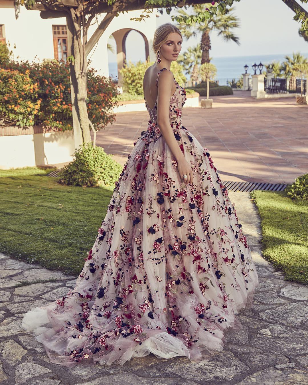 Floral Wedding Dresses: 27 Ultra-Pretty ...