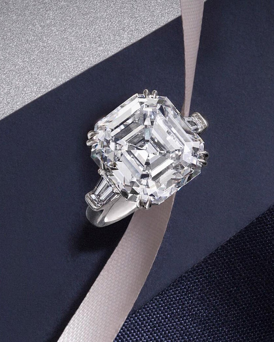 harry winston engagement rings cushion cut diamond solitaire white gold
