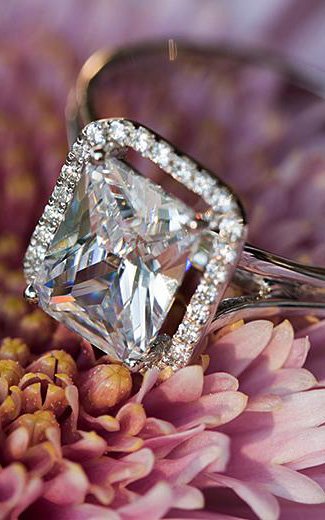 vintage enagement rings halo white gold diamond radiant cut