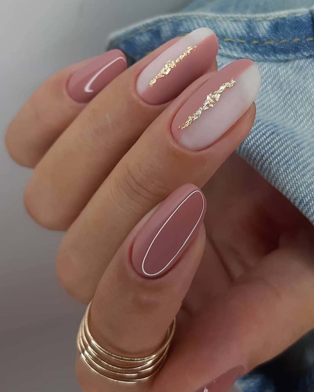 pinterest nails matte naturel pink with gold glitter elinanailsart