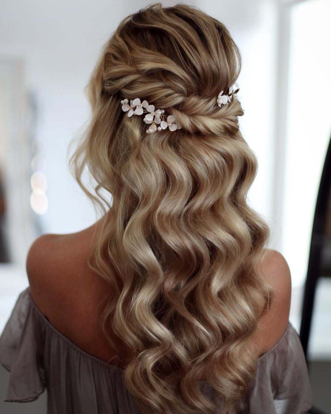 vintage wedding hairstyles swept half up with curls lenabogucharskaya