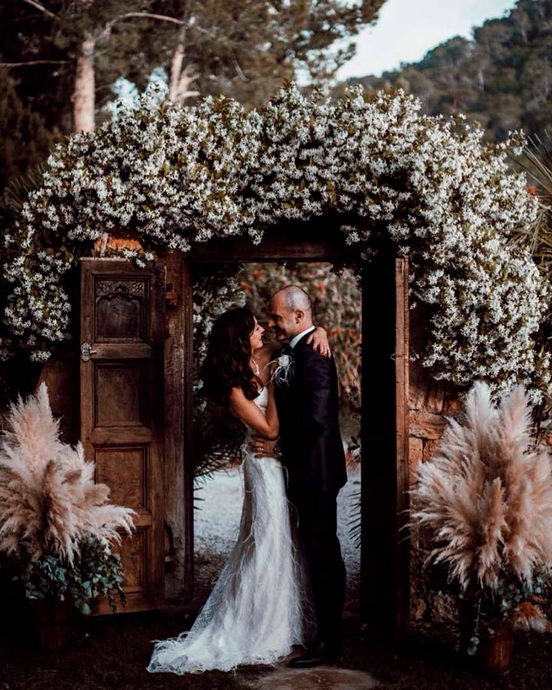 Vows renewal что это. vow renewal ceremony script bride groom arch tali photography. Vows renewal что это фото. Vows renewal что это-vow renewal ceremony script bride groom arch tali photography. картинка Vows renewal что это. картинка vow renewal ceremony script bride groom arch tali photography