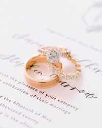 Average Price Of Wedding Ring Gold Diamonds Blue Note Weddings 200x250 