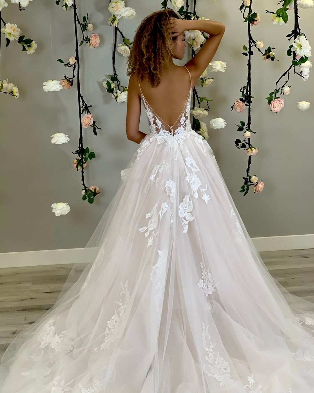 backless wedding dresses with spaghetti straps lace beach sexy enzoani
