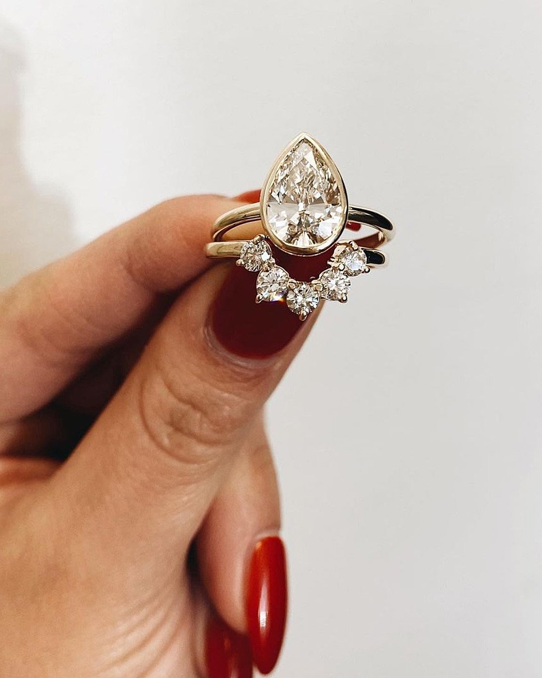 Simple Wedding Ring Set