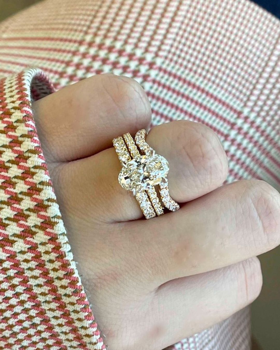 gold engagement rings in stunning sets1