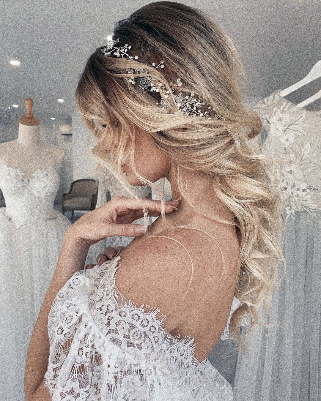 71 Perfect Half Up Half Down Wedding Hairstyles Wedding Forward