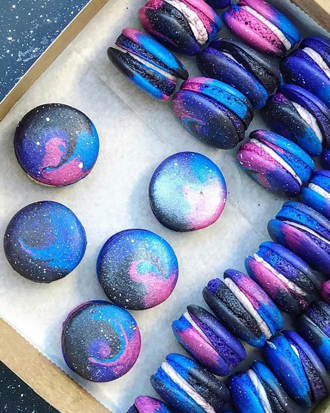 non traditional wedding dessert ideas sky wedding macarons allthecrumbles