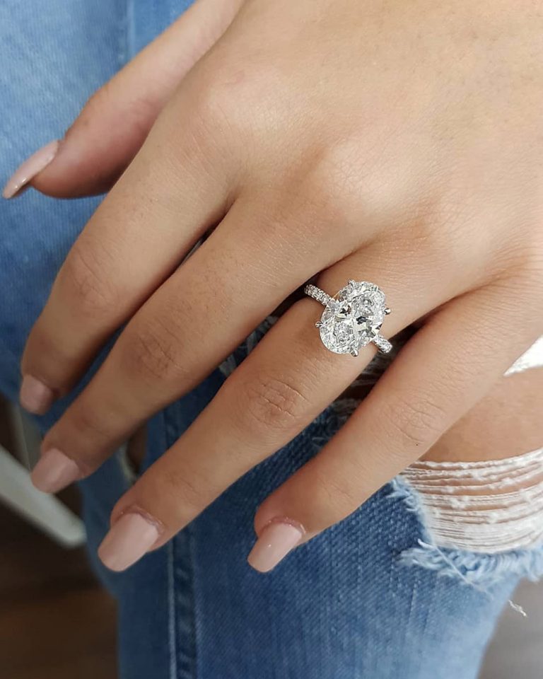 Oval Engagement Rings: 39 Amazing Ring Ideas To Get More Sparkle