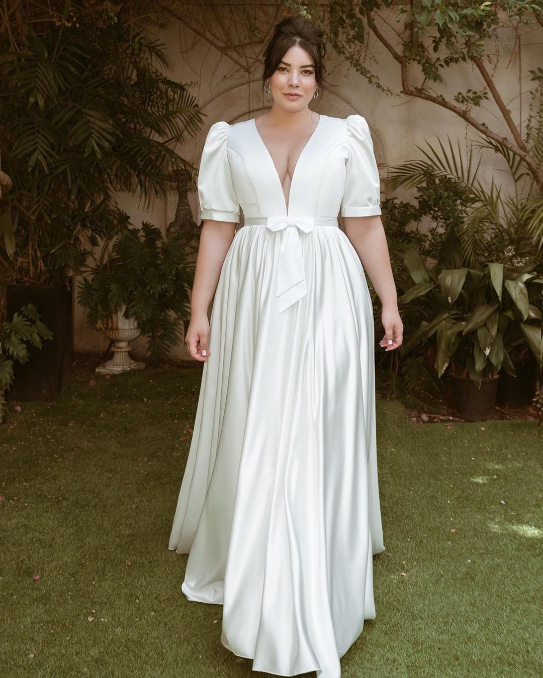 plus size wedding dresses with sleeves deep v neckline simple country galit