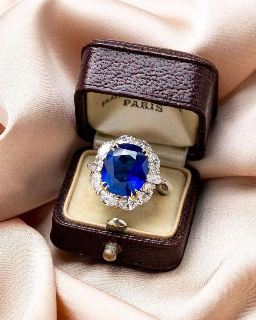 sapphire engagement rings vintage rings