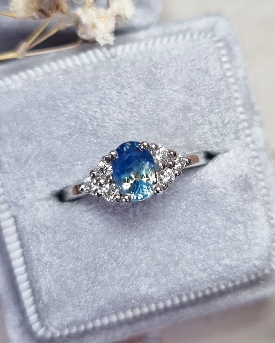 sapphire engagement rings with blue sapphire stone