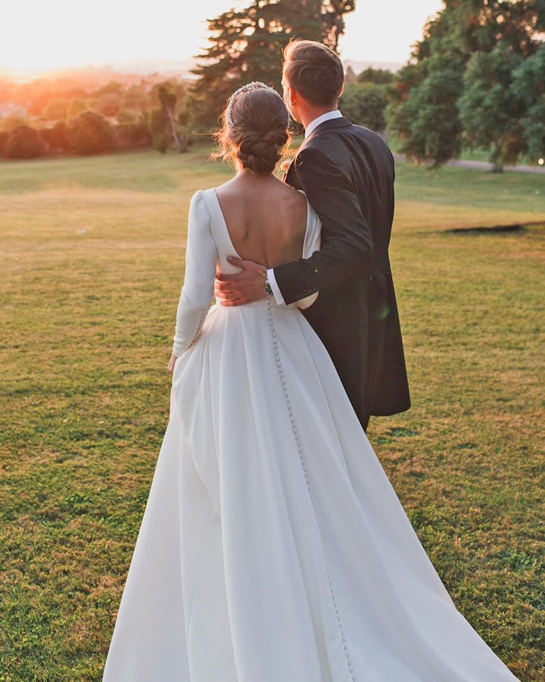 simple spring wedding dresses