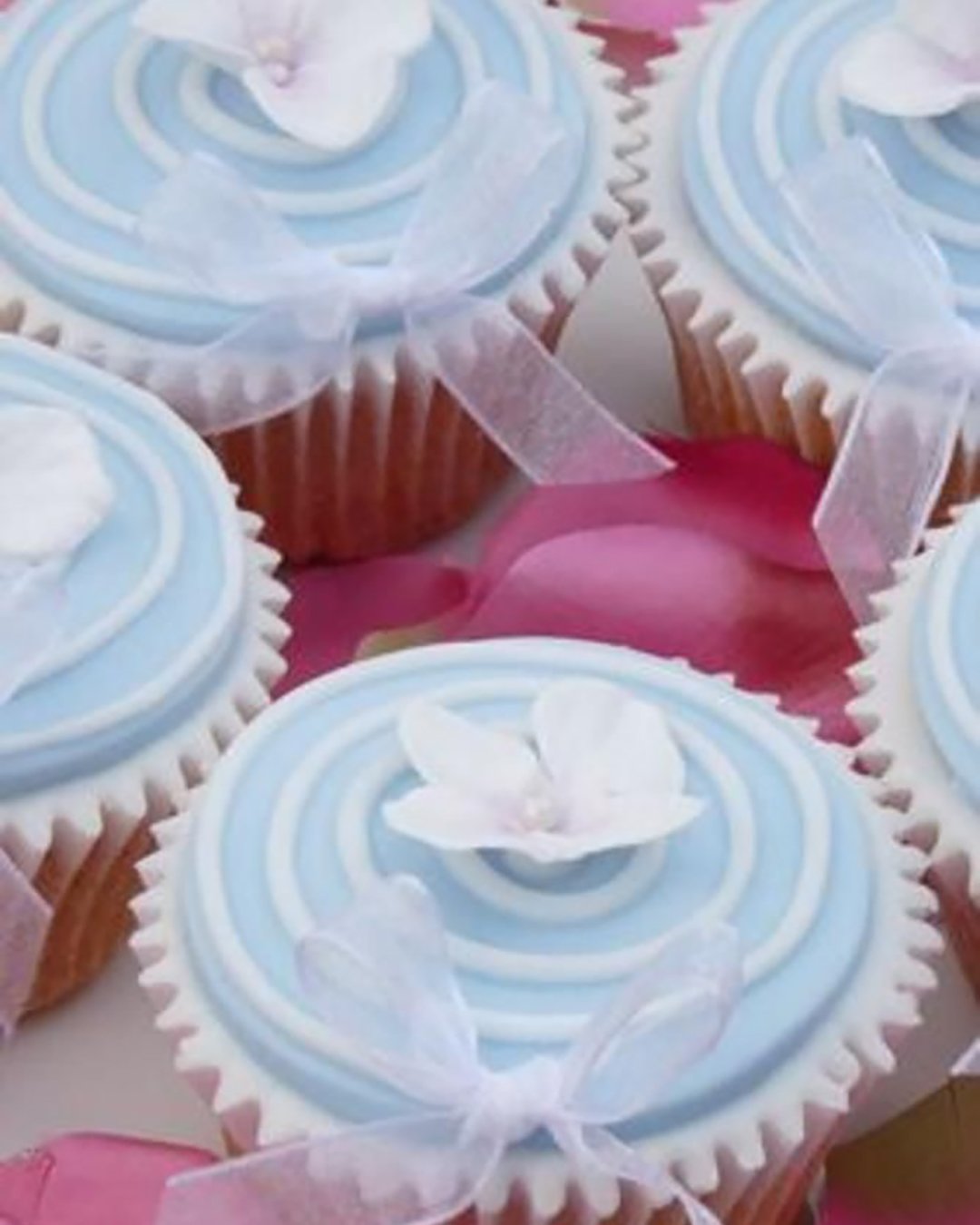 unique wedding cupcake ideas blue wedding cupcakes rachelles