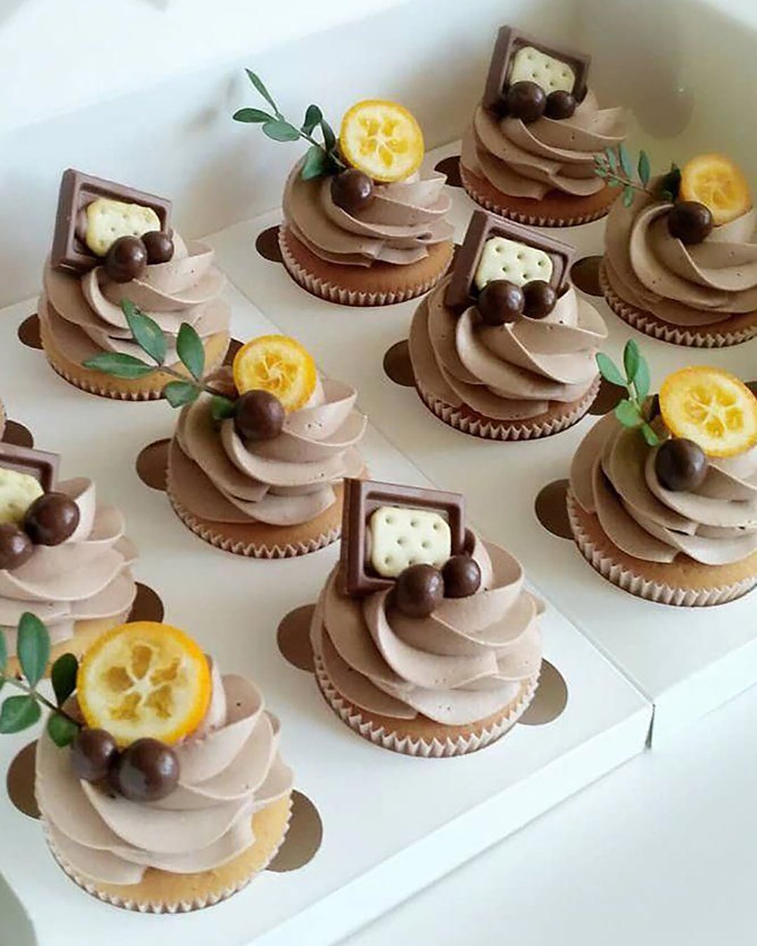 unique wedding cupcake ides with chocolate lemons green branch imfalji