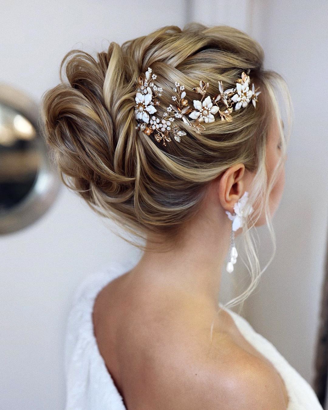 30 Lovely Wedding Bun Hairstyles | Wedding Forward