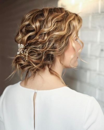 Wedding Hairstyles For Short Hair 2022/23 Guide &amp; Expert Tips