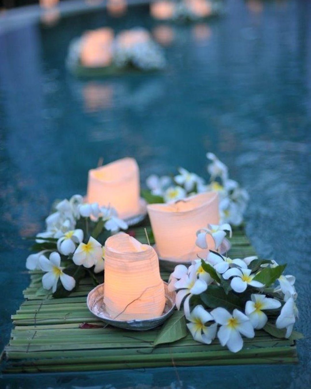 21 Wedding Pool Party Decoration Ideas For Your Backyard Wedding