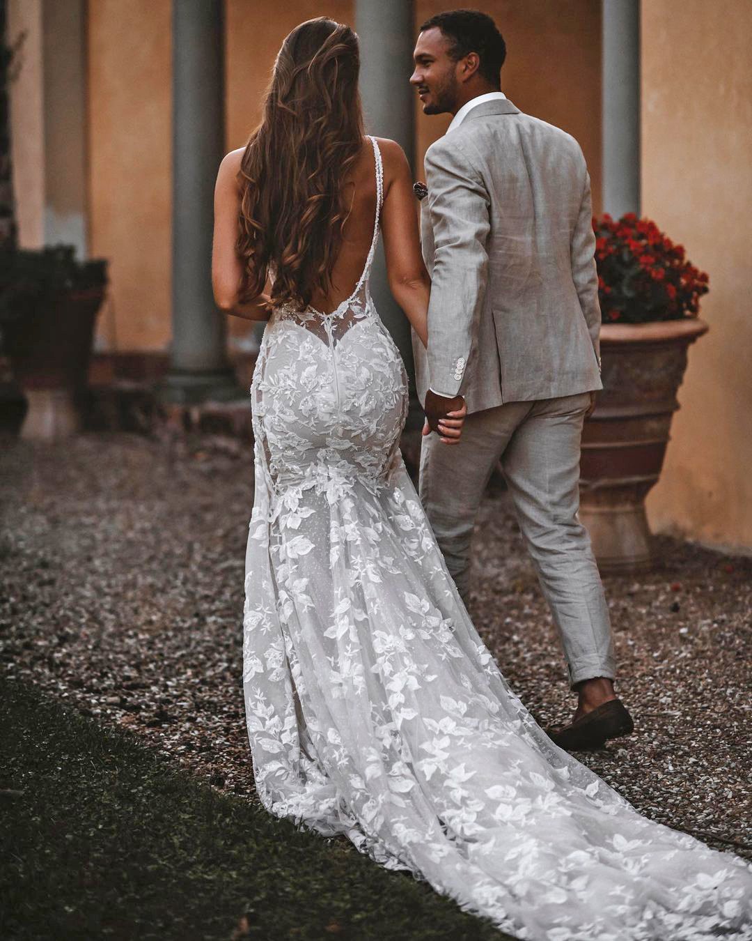 LACE WEDDING DRESSES THAT YOU WILL ABSOLUTELY LOVE