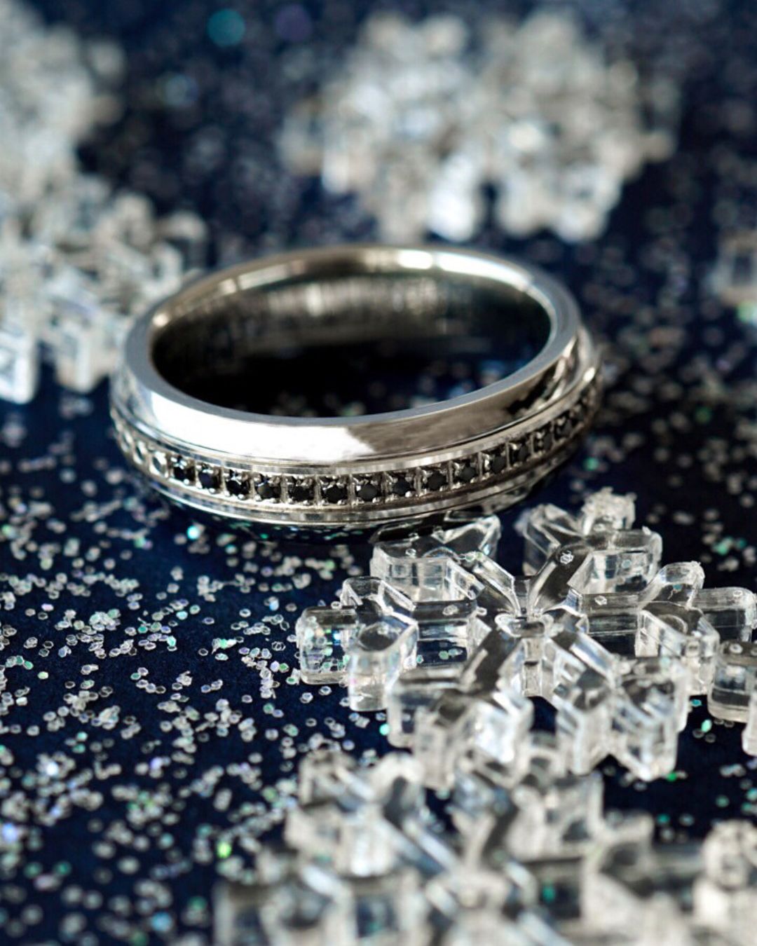 modern wedding rings men сlassic rings1
