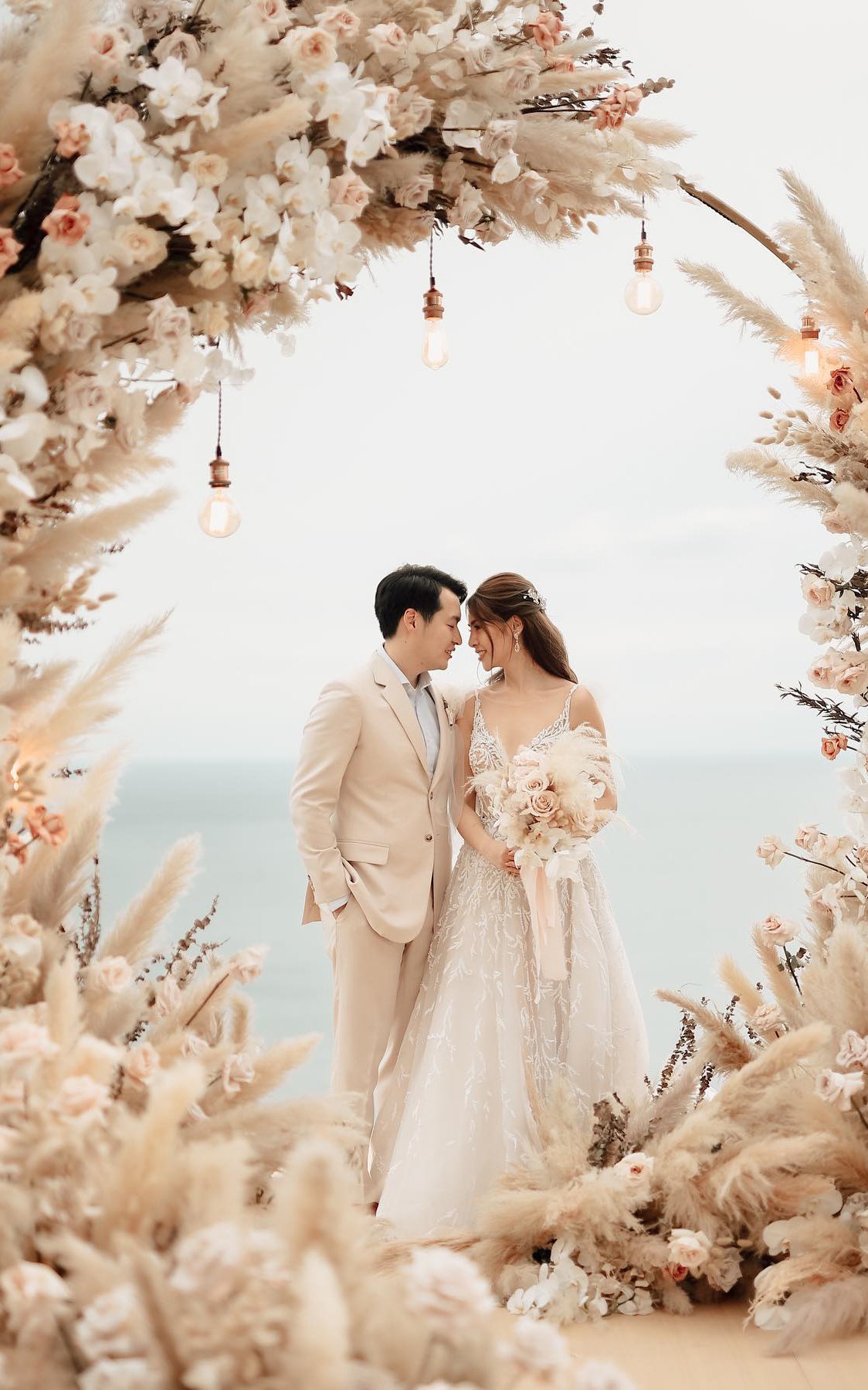 30 Gorgeous Nude Wedding Photo Ideas