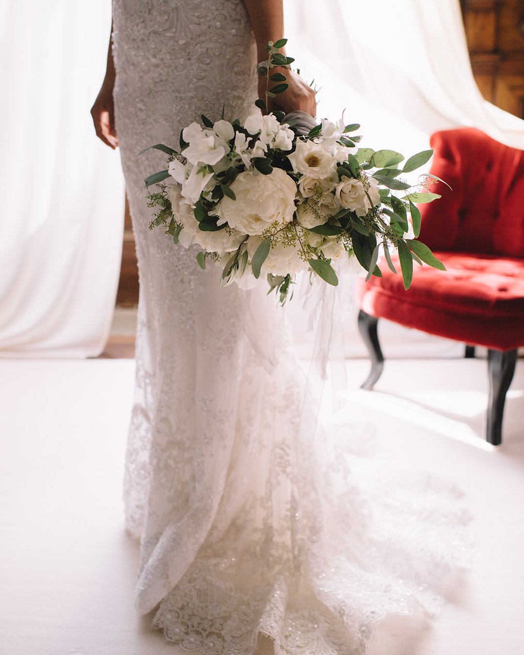 romantic real wedding in florence brides bouquet
