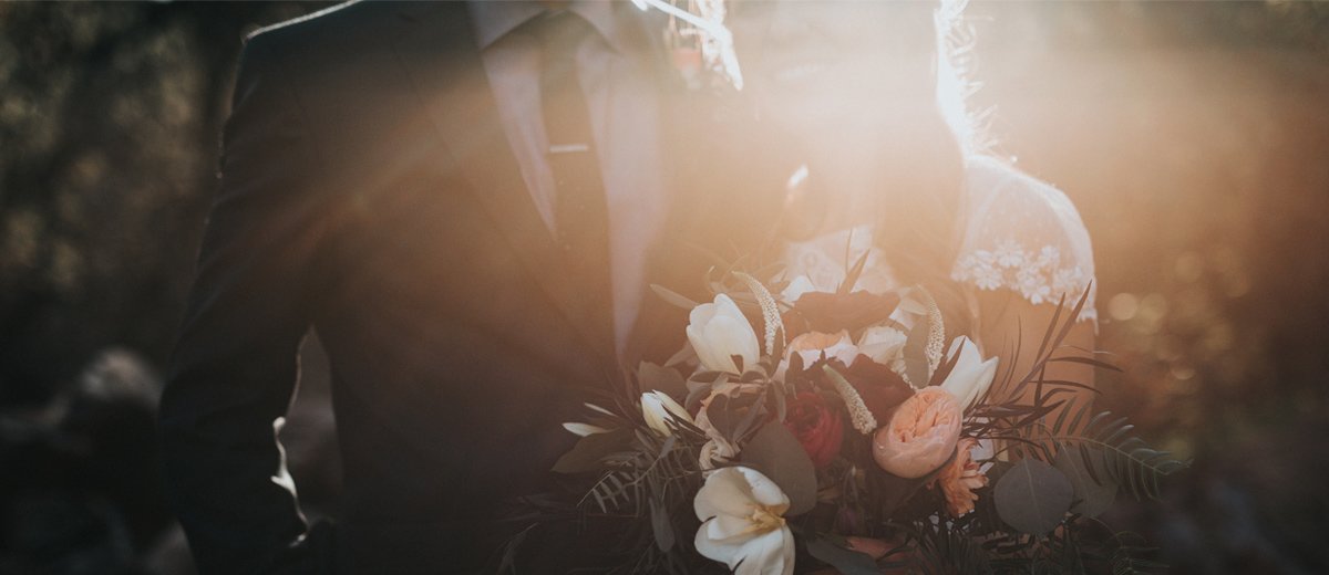 20 Romantic Spanish Wedding Songs