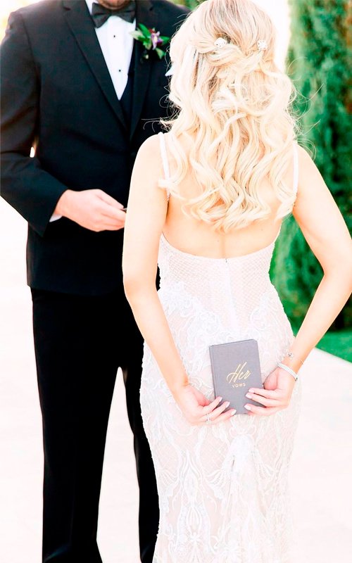 How to Write Wedding Vows (Helpful Tips And Template) How to Write Wedding Vows (Helpful Tips And Template)