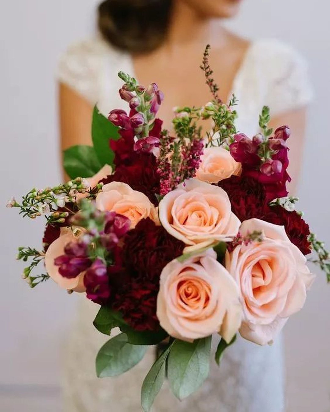 wedding bouquet ideas inspiration with rose gold roses and marsala flowers greenautumn photography film 2