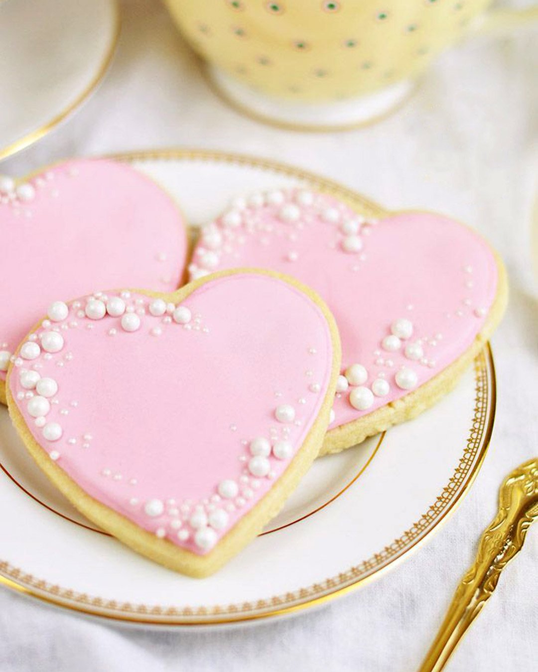 wedding cake cookies pink gentle heart shaped junipercakery