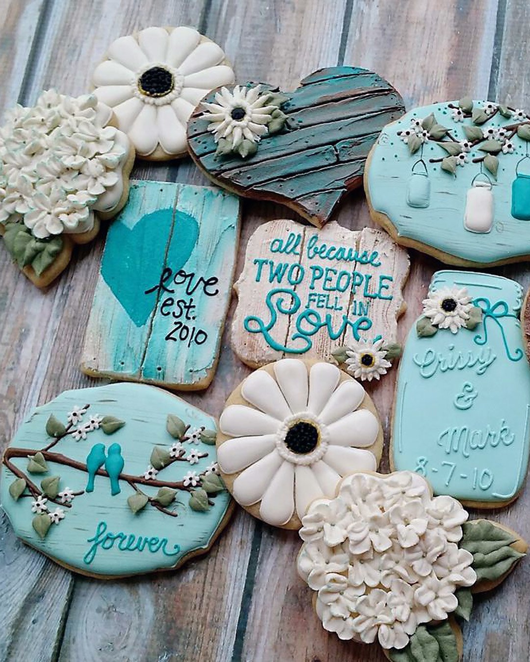 wedding cake cookies rustic woode flowers hearts lovebugcookies