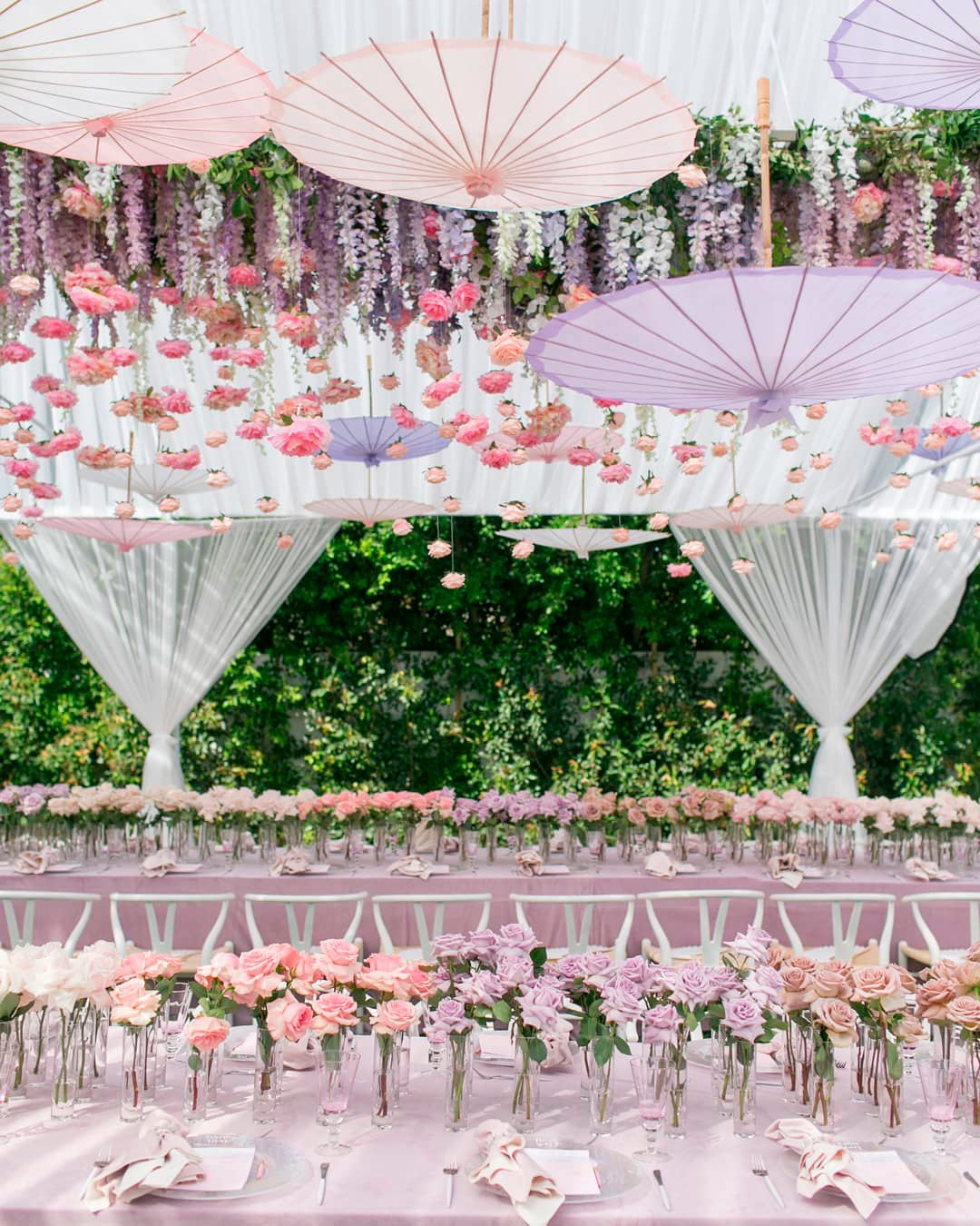 wedding decor trends roses flowers