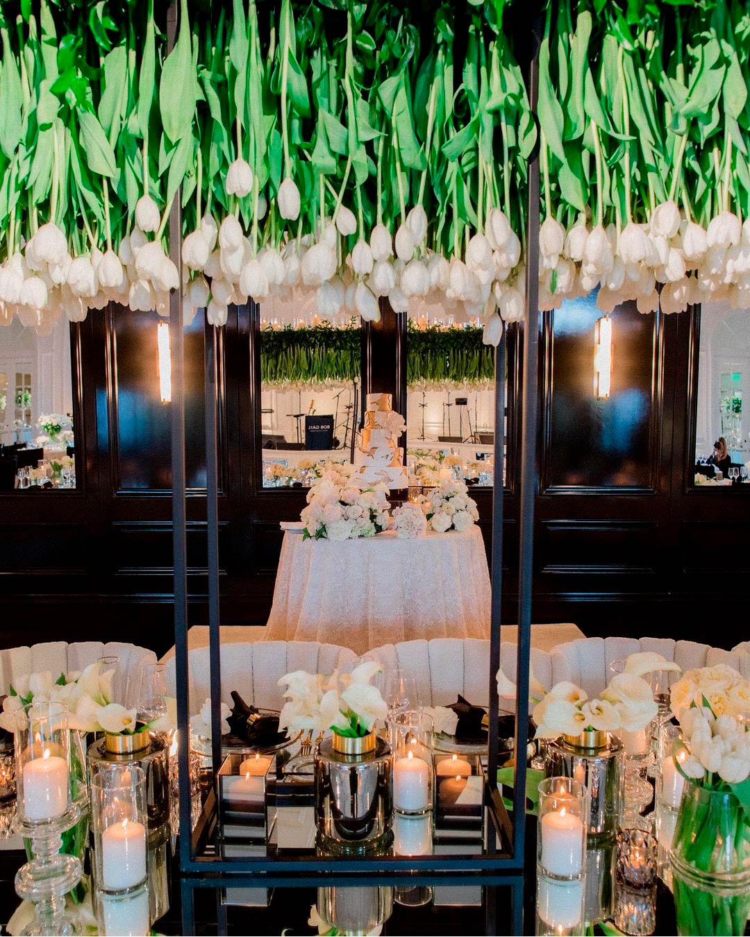 wedding decor trends tulips flowers