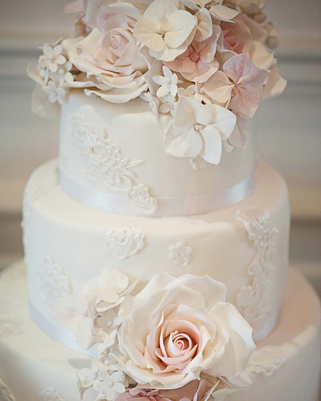 beautiful wedding cakes elegant lace satin ribbon elizabeth s cake emporium