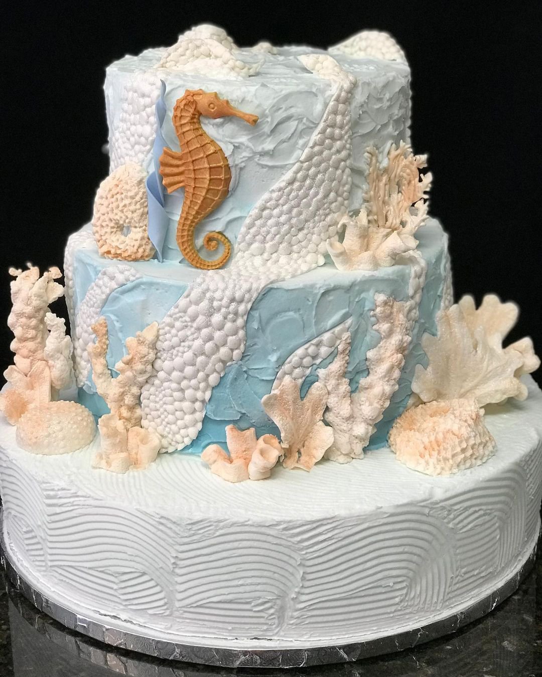 beautiful wedding cakes sea cascade creativecakesandcandies beach