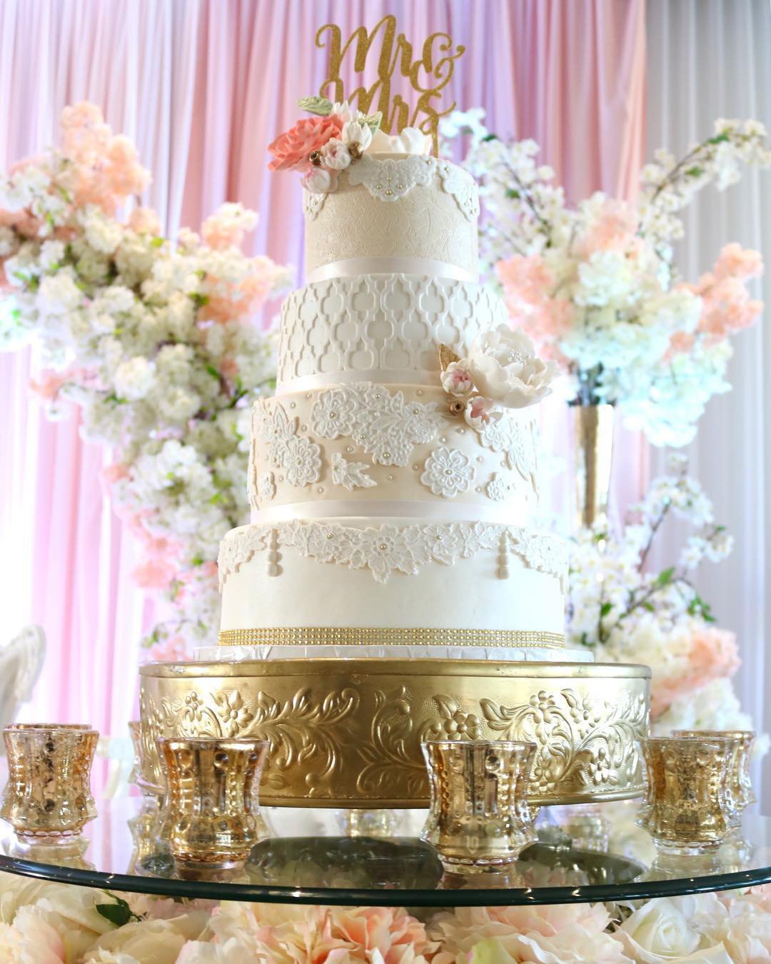 beautiful wedding cakes wonderful lace cake gold ediblebitesbyruma