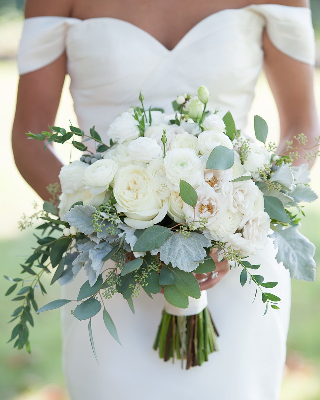 gorgeous summer wedding bouquets white iris photography jane shauck
