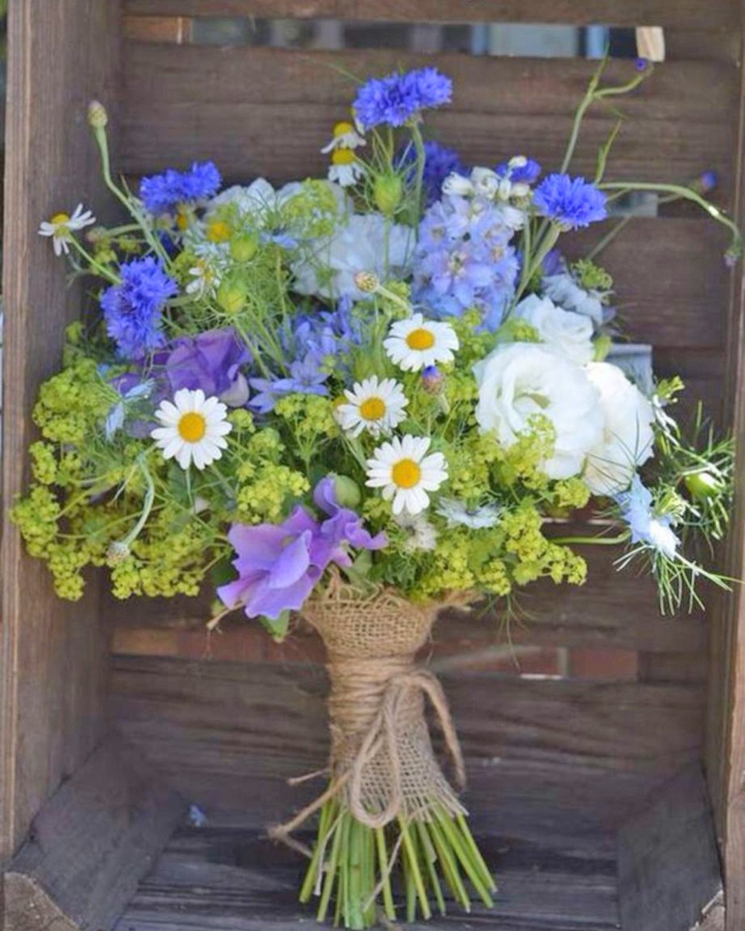gorgeous summer wedding bouquets wild and wondrous flowers chamomile