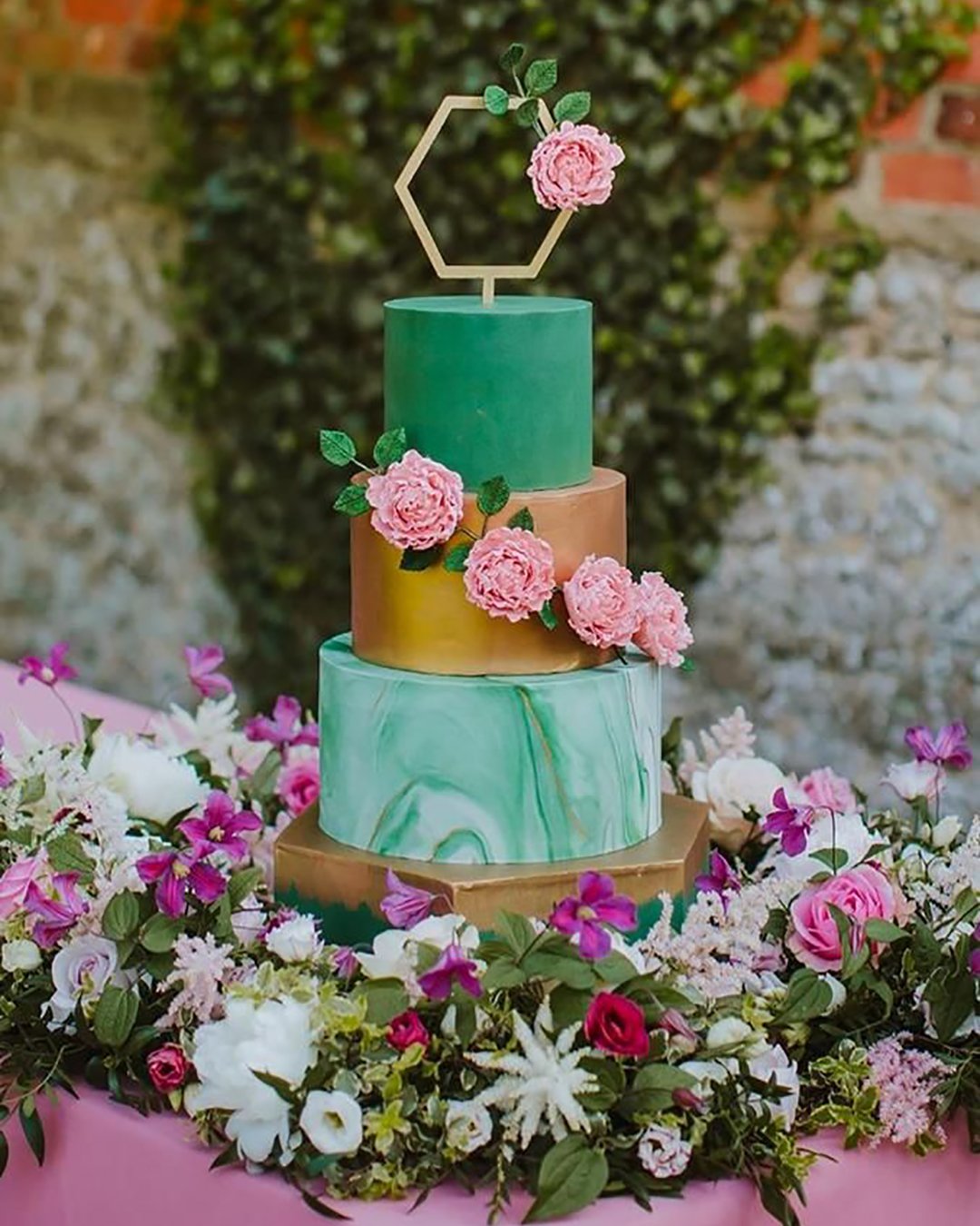 marble wedding cakes green gold cake sambennettphoto