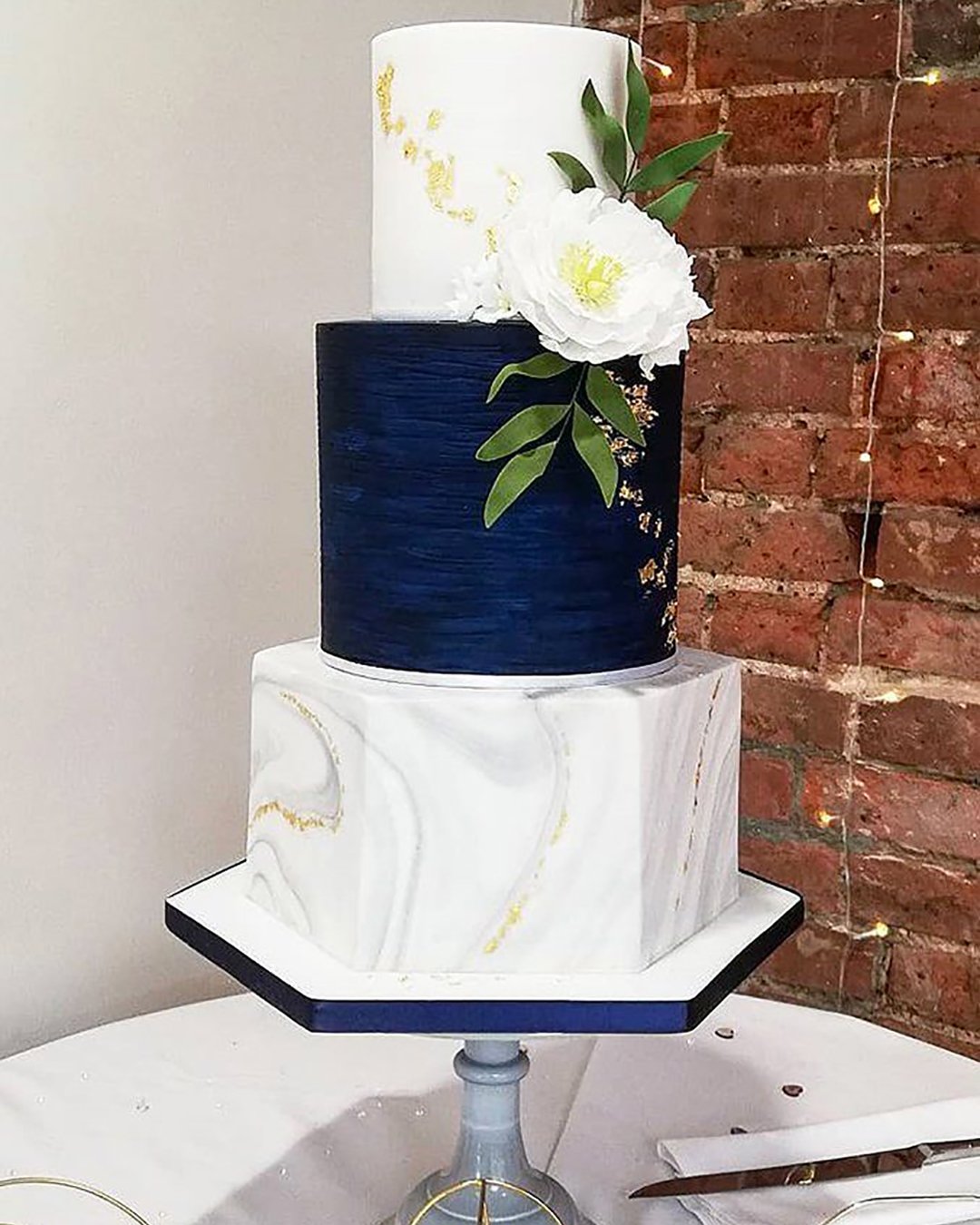 marble wedding cakes minimalist blue cake loveweddingcakes