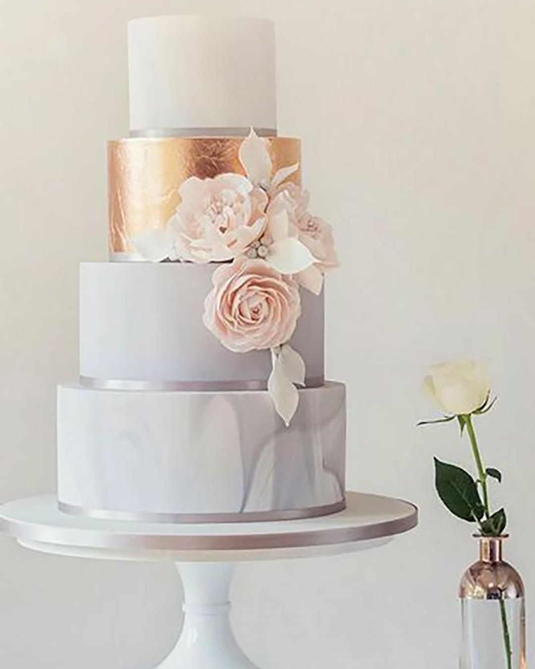 marble wedding cakes white with golden touch and pink flowers poppypickering