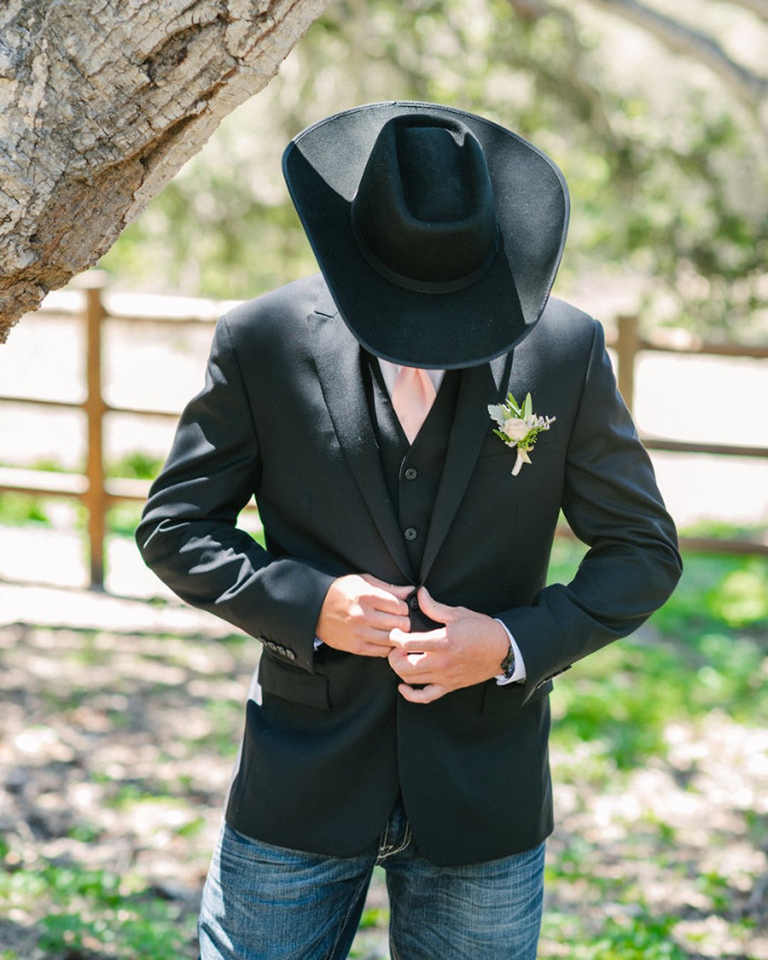 Rustic Groom Attire For Perfect Country Weddings