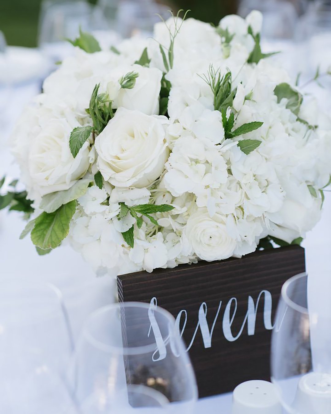 white wedding decoration ideas table centerpiece Caitlin-O’Reilly-Photography