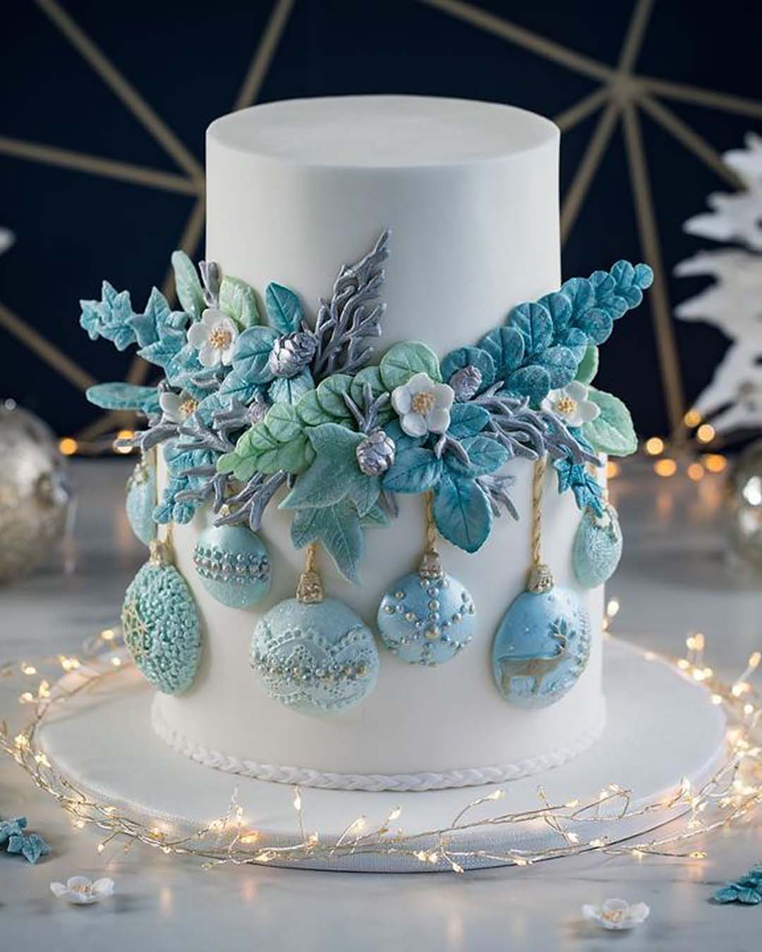 winter wedding cakes blue white christmas dessert decor karen_davies_sugarcraft