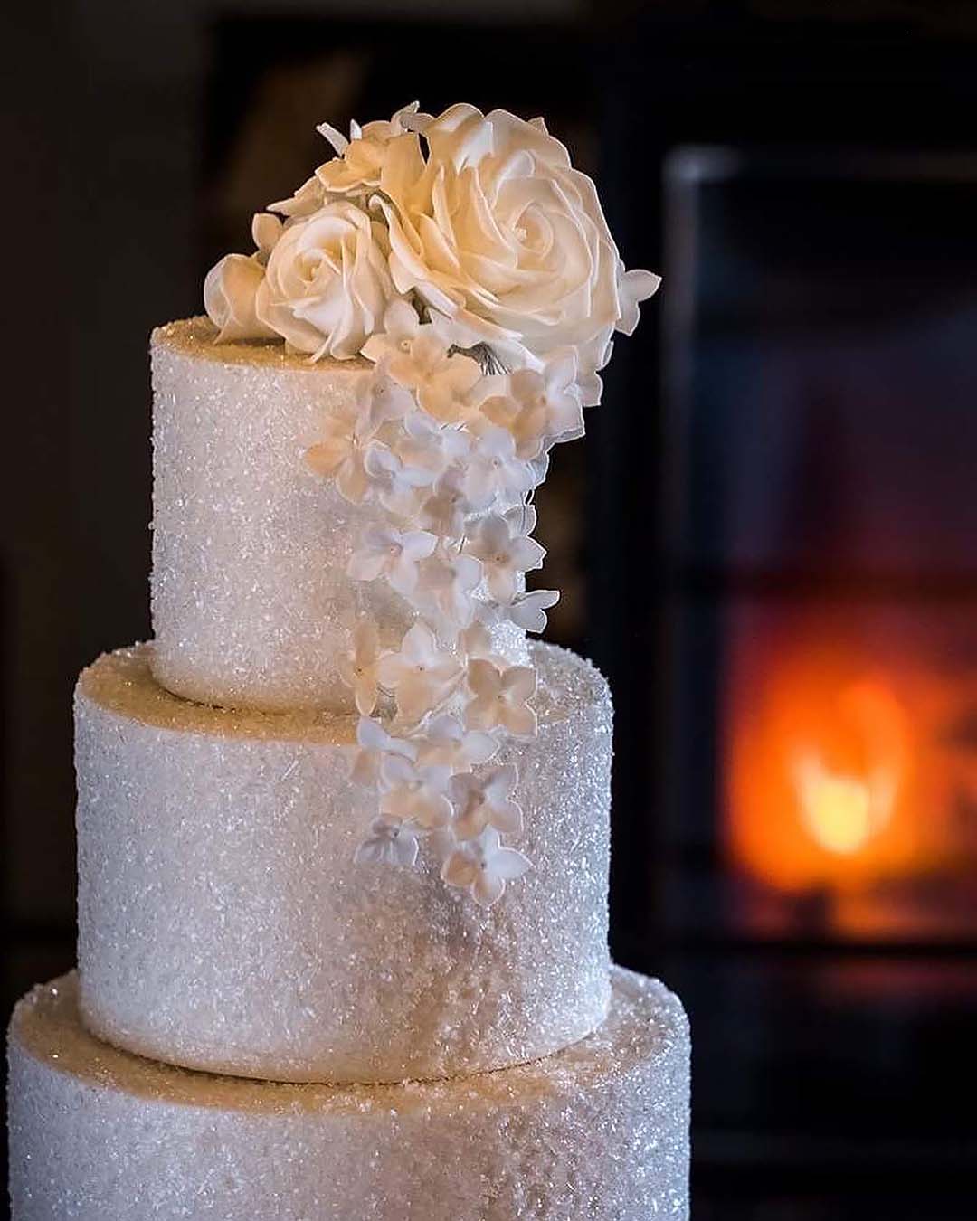 winter wedding cakes white sparkling with white roses nordicpics
