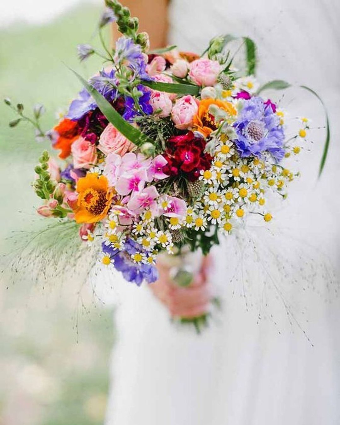 18 wildflower wedding bouquets not just for the country wedding karti fotografie