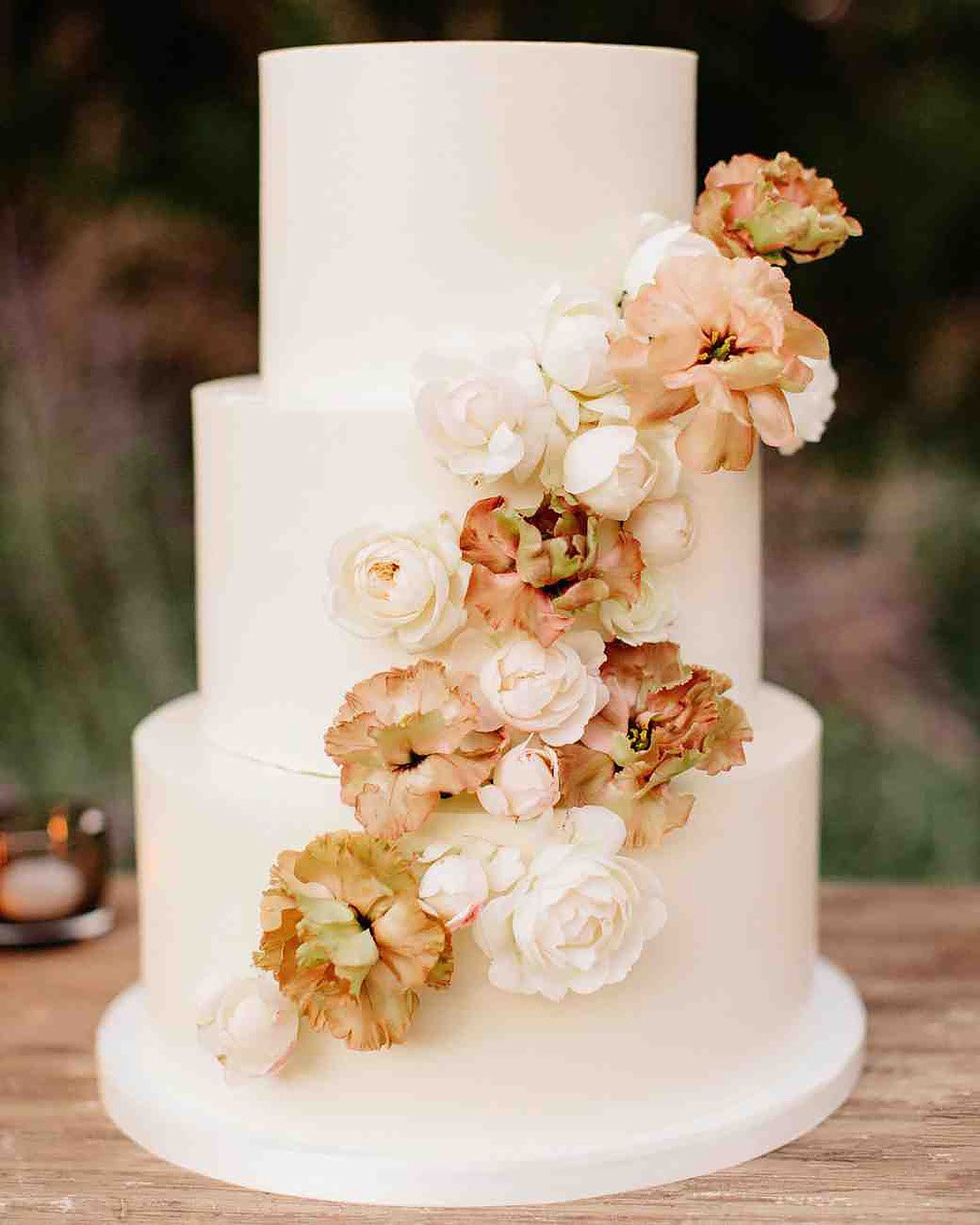 fall wedding cakes small white with dry flowers laurenscotti